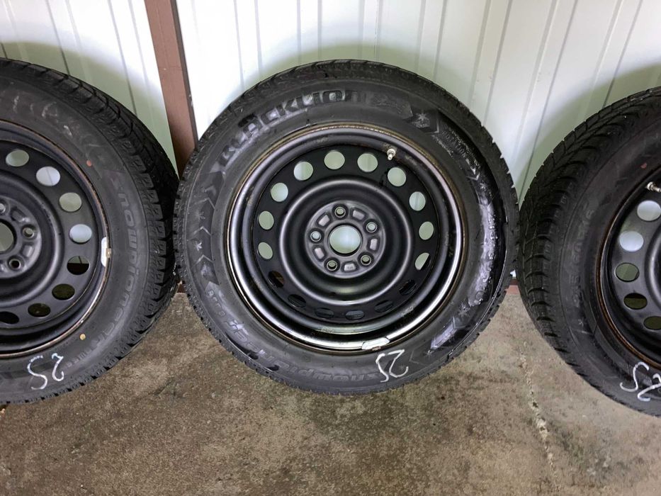 Koła zimowe stalowe HYUNDAI IX 35 Tucson 215/70/16 z czujnikami