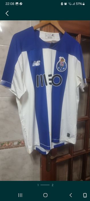 Camisola do  futebol clube do porto.