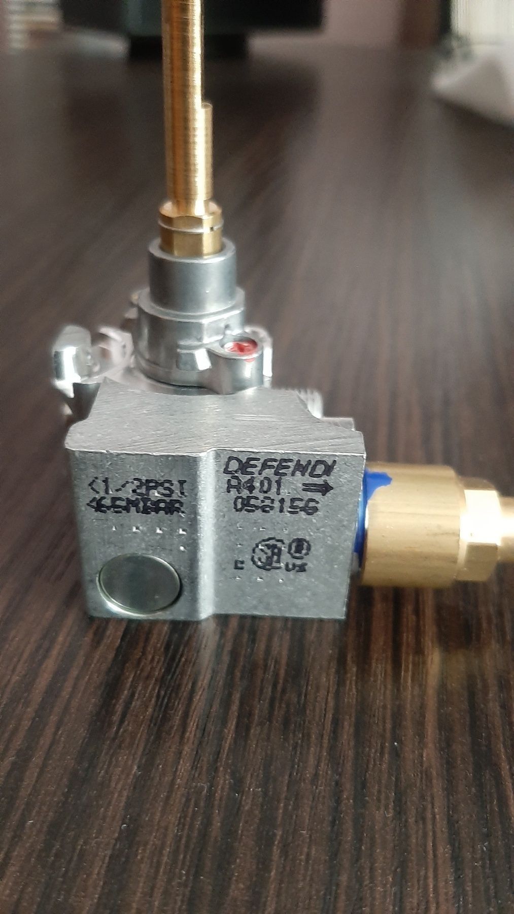 Газовий регулюючий клапан Defendi A401