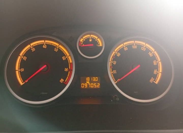 1 Dono Opel Corsa 1.4 16v Black Edition