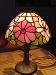 Lampa ,,Tiffany " witrażowa - Kwiaty