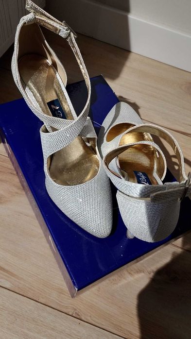 Nowe buty ślubne BiałyBucik