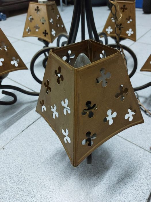 Candeeiro de tecto ferro