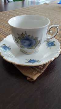 Filiżanka porcelanowa Z&Co Bavaria w niebieskie róże