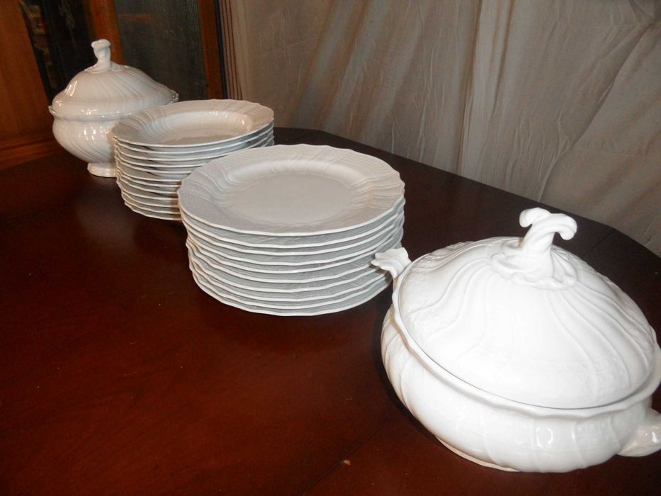 Sewis Porcelannowy Dresden Hutschenreuther  12 -Osbób z Niemiec