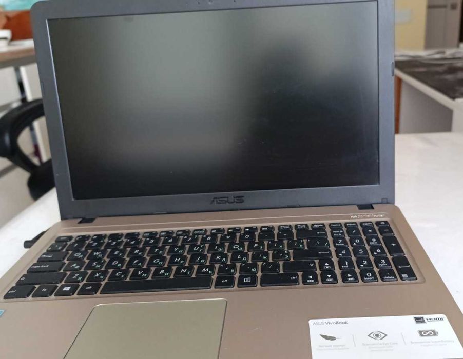 Ноутбук ASUS X540M