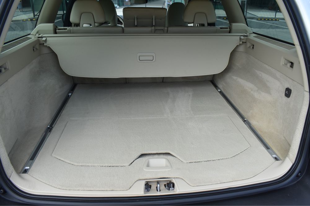 Volvo  xc70  2016
