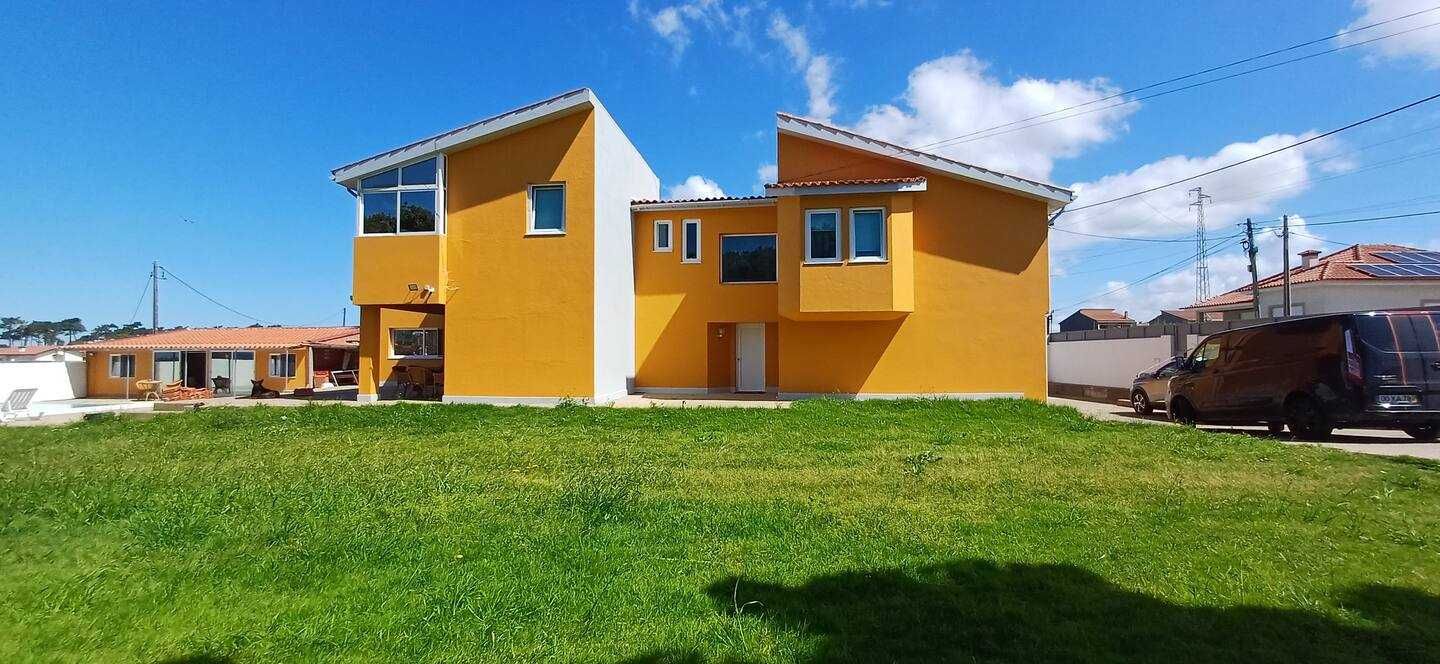 Suíte - em Vivenda C/Piscina - Matosinhos (Porto)