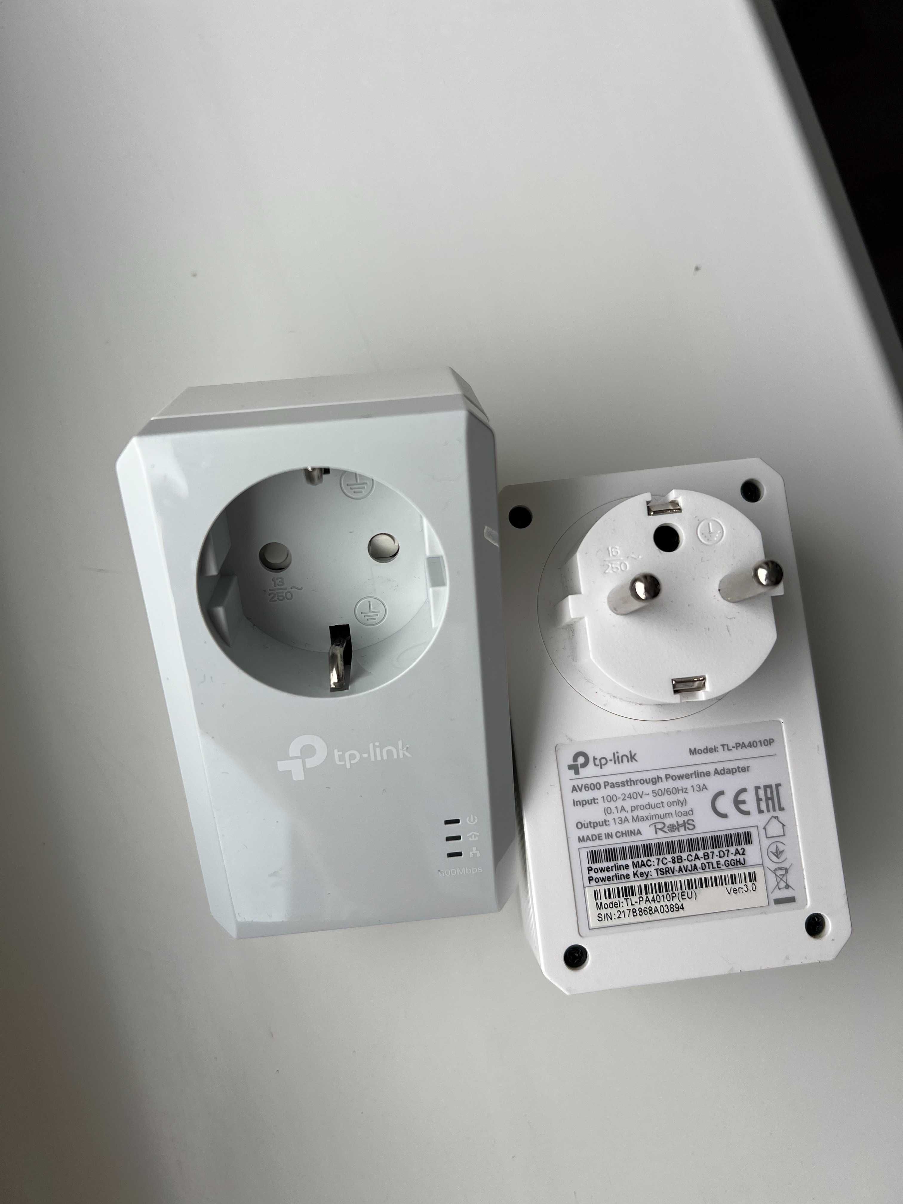 Комплект адаптерів PowerLine TP-LINK TL-PA4010KIT