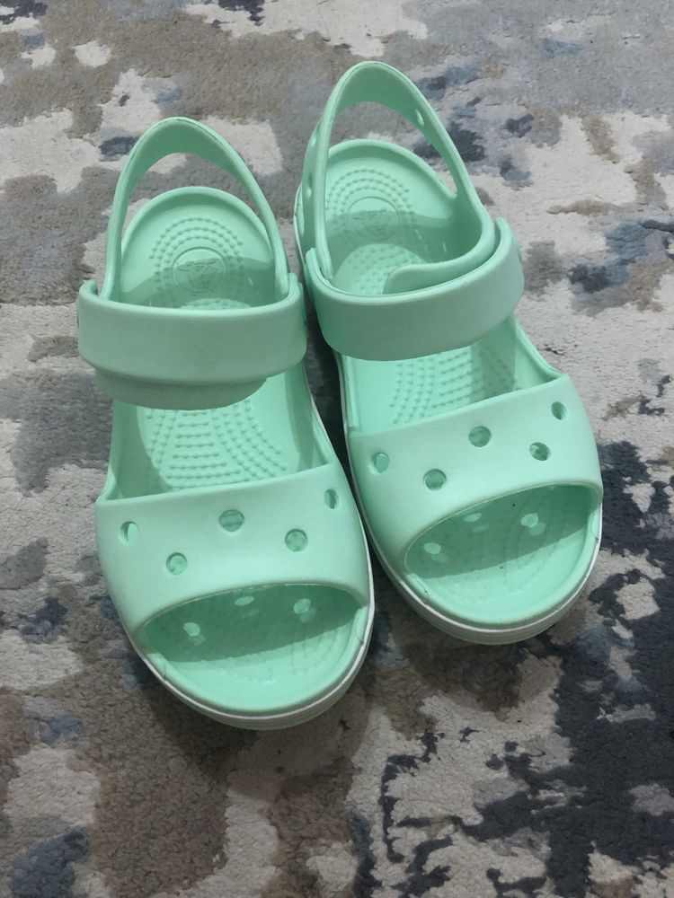 Босоніжки crocs c11