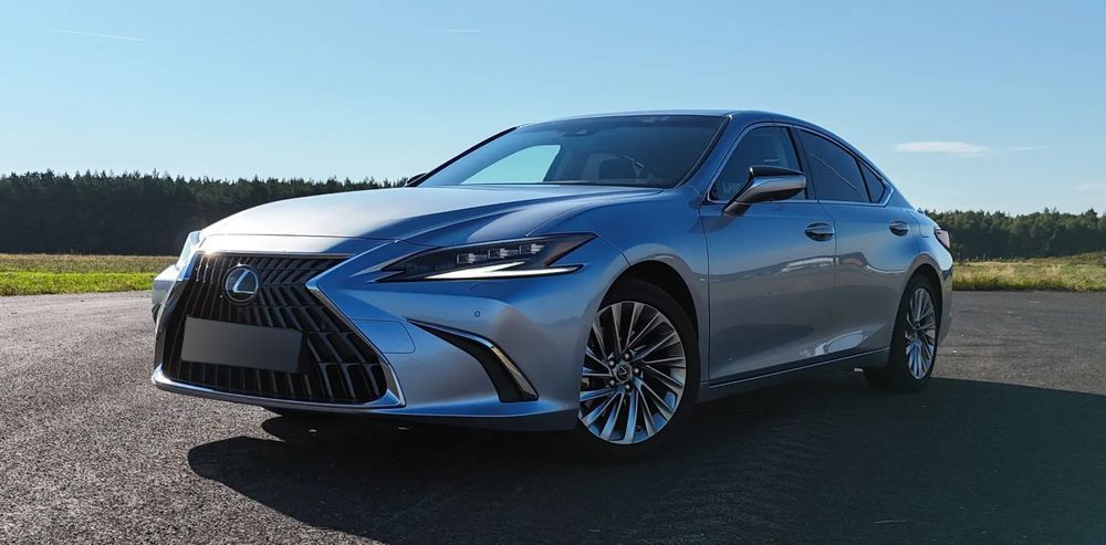 Lexus ES Lexus ES 300H Omotenashi + VIP