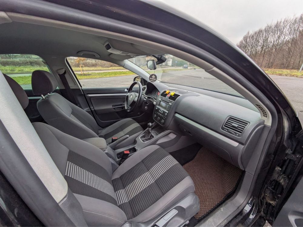 Volkswagen Jetta 1.6 mpi
