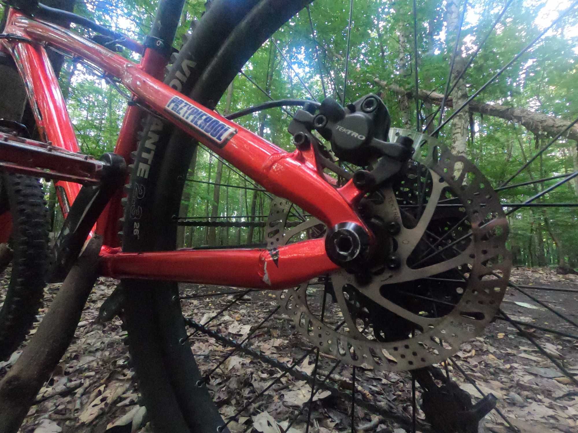 Dartmoor Hornet 26 RED 2020