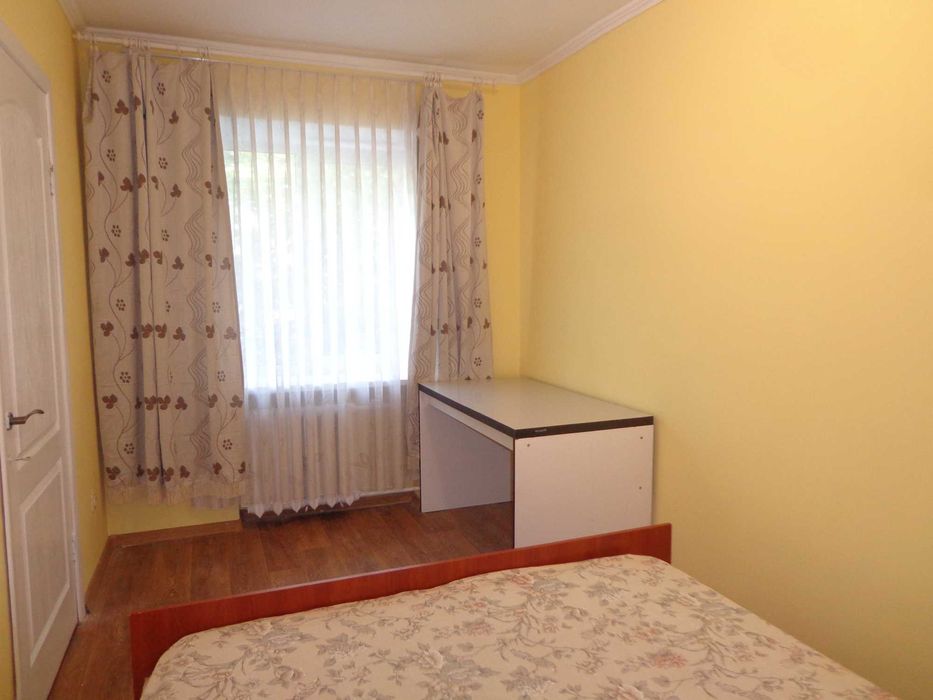 2-х кім кв. вул. Пастерівська. (4 ОКРЕМИХ СПАЛЬНИХ МІСЦЯ) Автостоянка