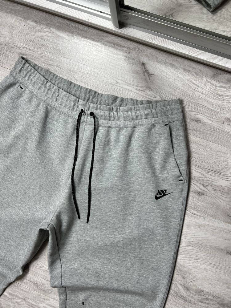 (Розмір XXL) Жіночі Спортивні штани Nike Tech Fleece Size Plus