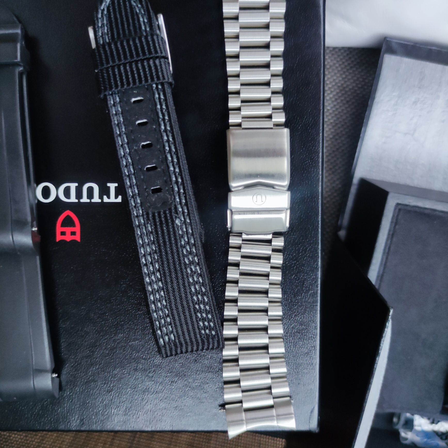 Tudor Black Bay Red 41 mm 2021 rok stała cena