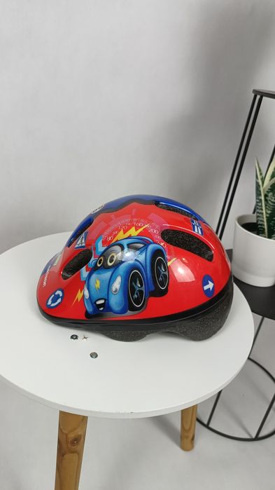 Kolorowy chłopięcy niebieski czerwony kask rowerowy Meteor roz. XS