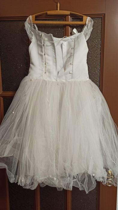 Бальне плаття для дівчинки