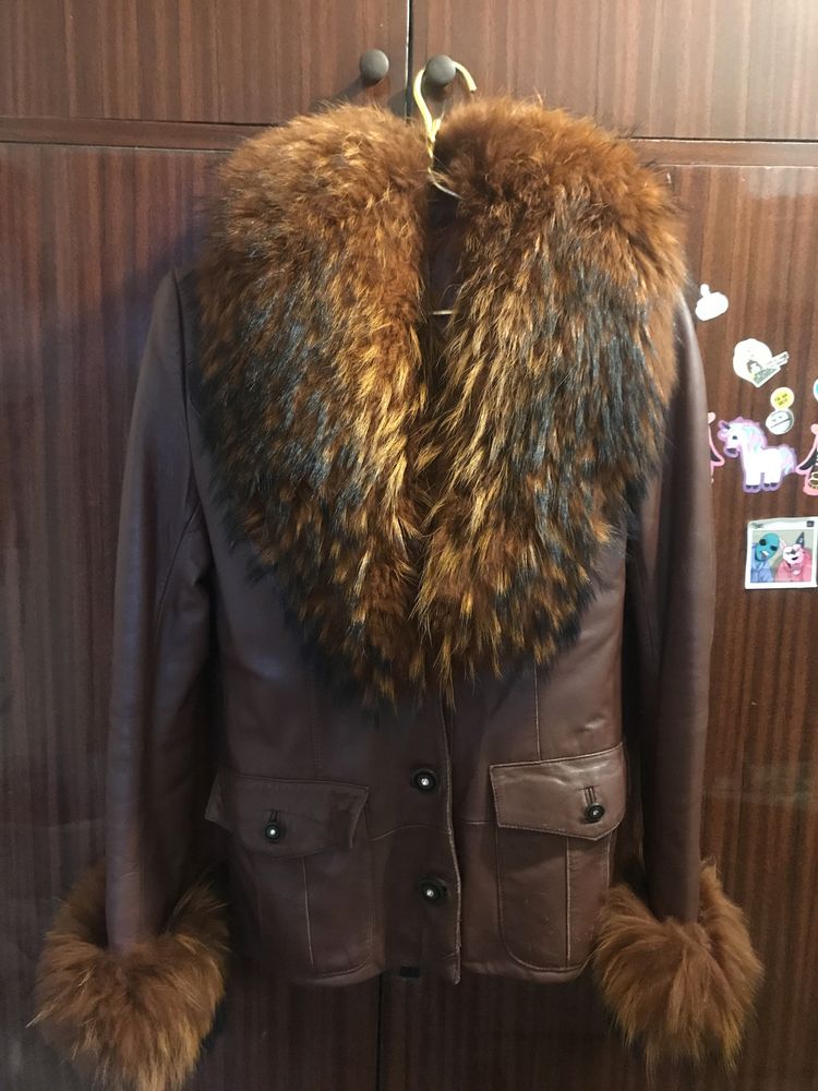 Кожаная куртка мех енот