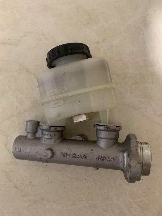 Головний гальмівний циліндр Nissan BM-44, оригінал в ідеальному стані