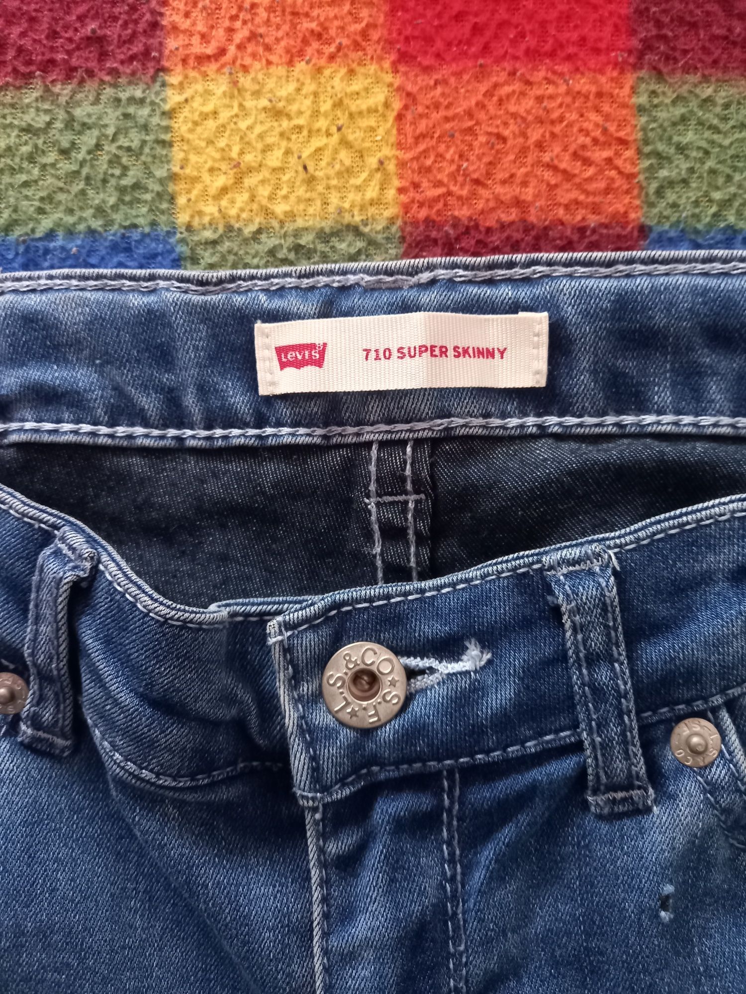 Джинсы Levis 710 super skinny