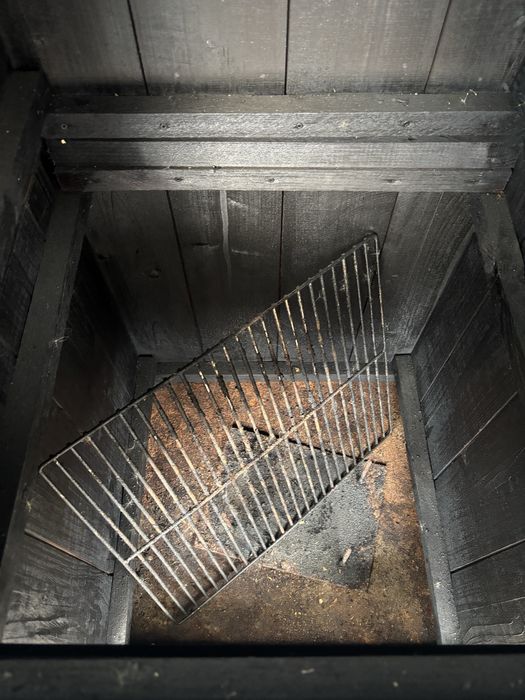 Wędzarka drewniana.