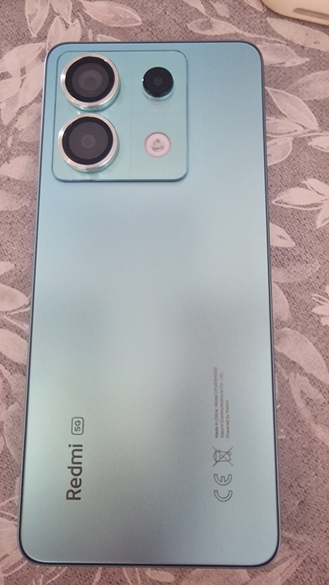 Telemóvel Xiaomi praticamente novo