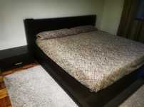 Vendo cama de casal king size.
