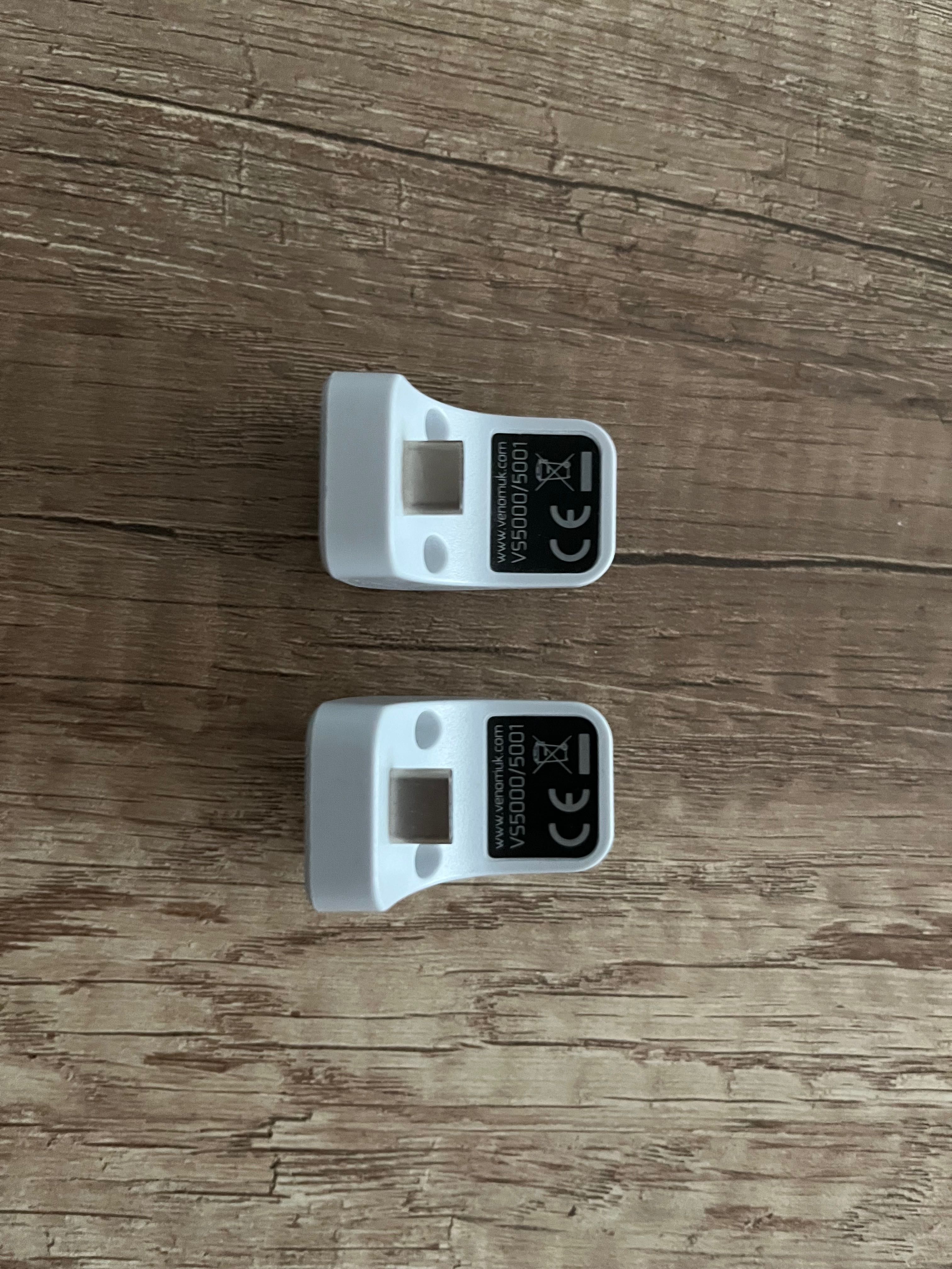 Stacja ładująca Venom Twin Dock do PS5 - biała_ Ładowarka joysticka