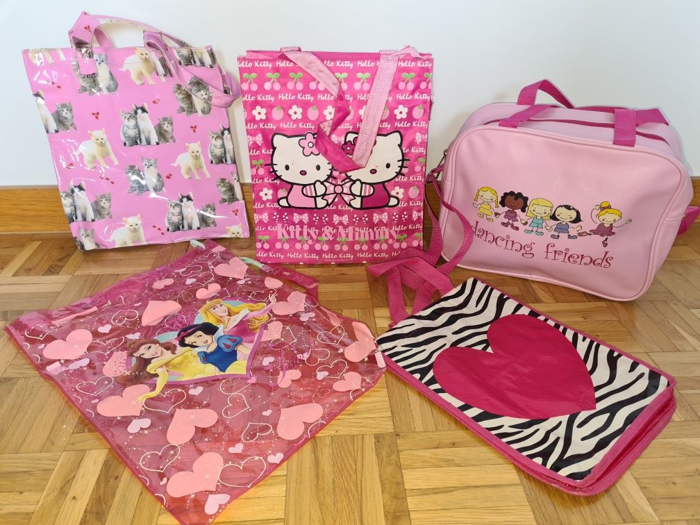 torebki,torebeczki,portfele,plecaki dla dziewczynki