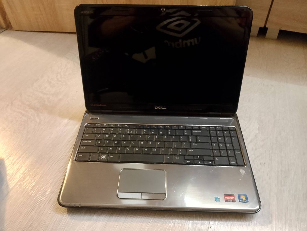 Laptop Dell bez ładowarki