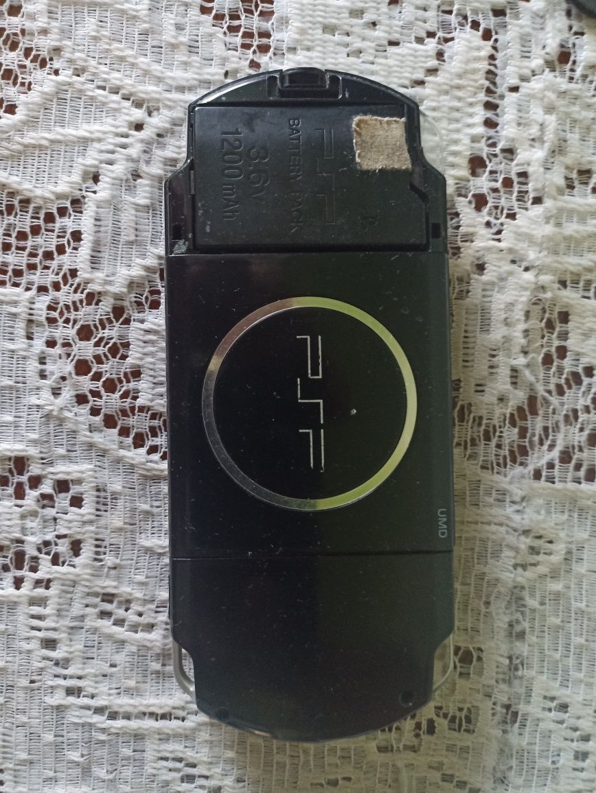 Портативна ігрова консоль Sony Playstation Portable PSP-2008
