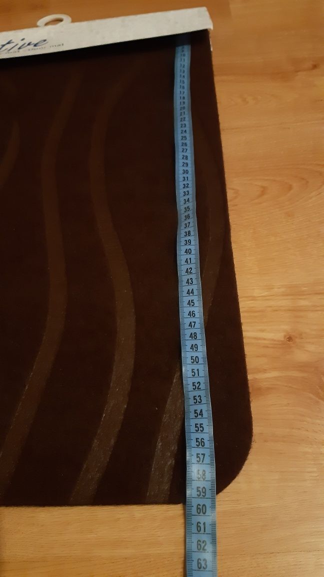 Dywanik brązowy 40 x 60 cm nowy