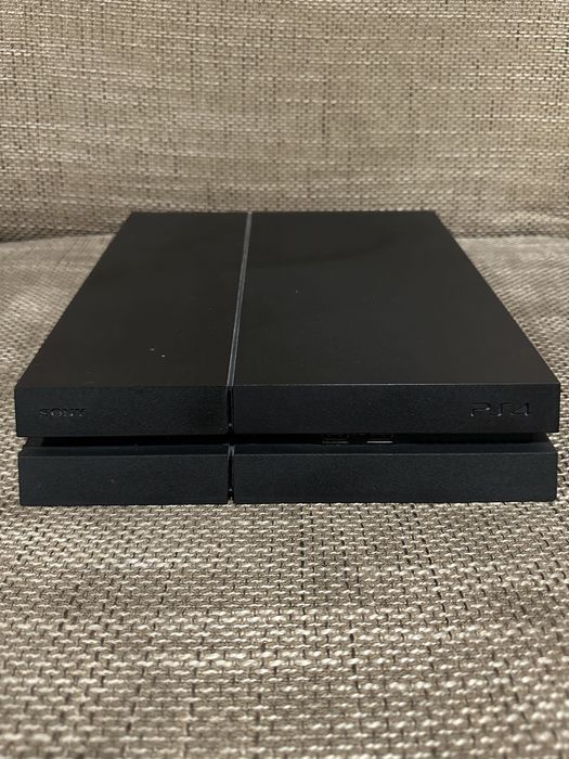 Sony PlayStation 4