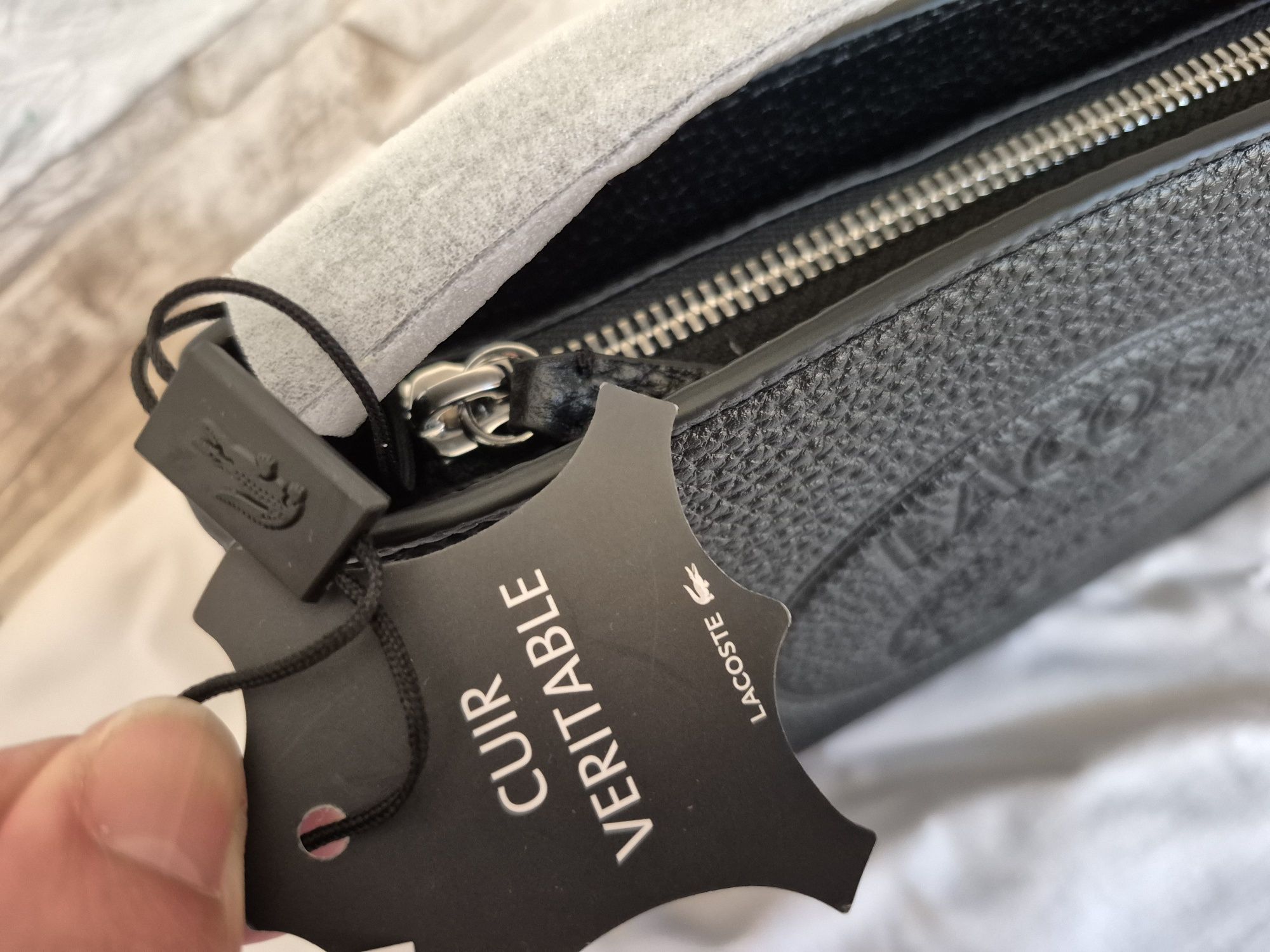 Torebka Torebeczka Skórzana Damska Lacoste