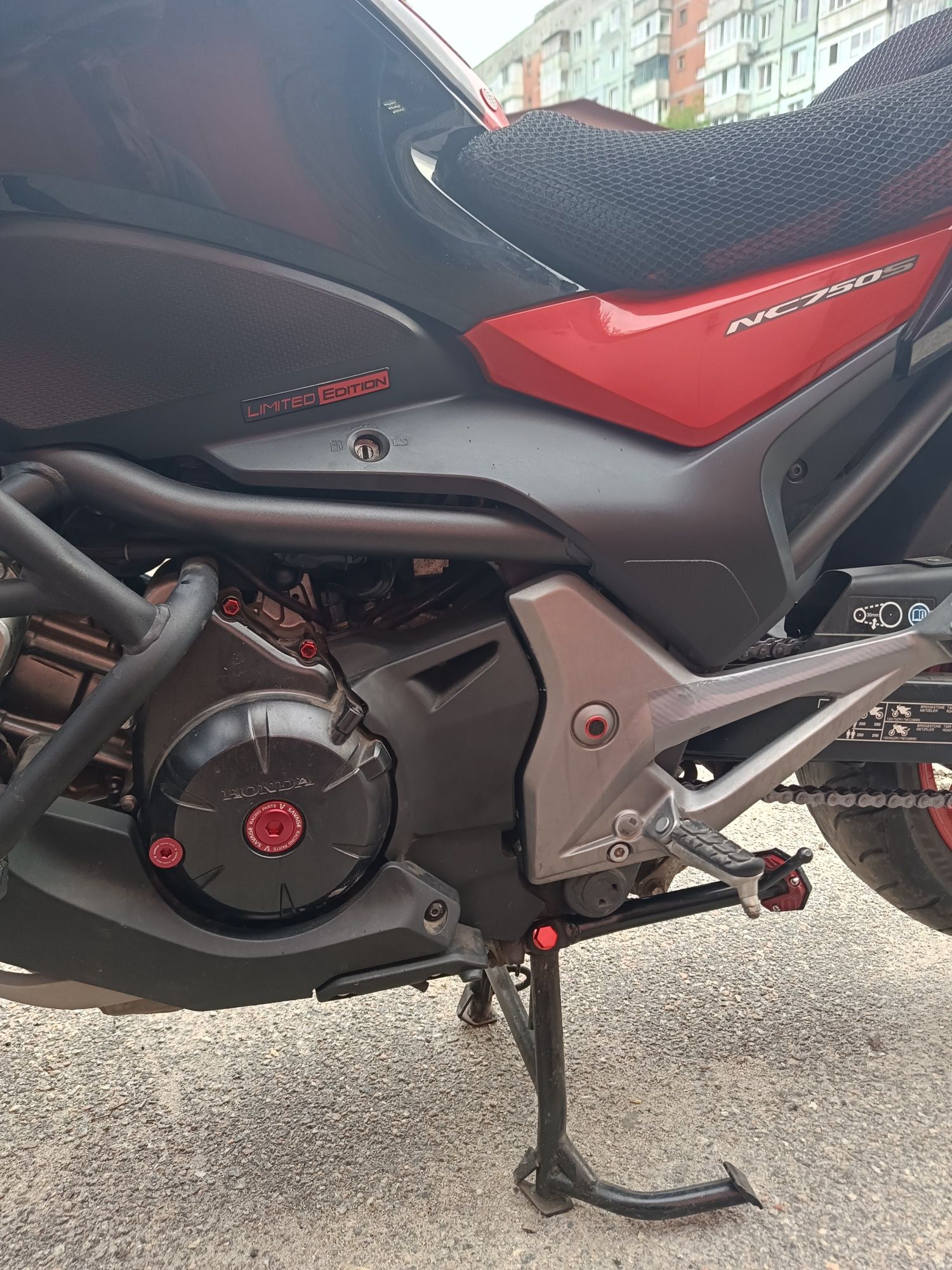 HONDA NC750SD 2016 на роботе

коробкой "робот"