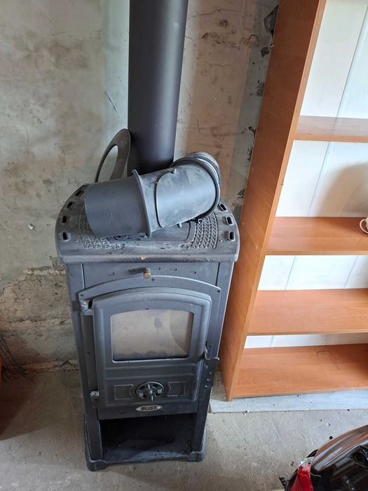 Kominek "Żar" 7,5kw używany jeden sezon, kolanko, rura, rozetka.