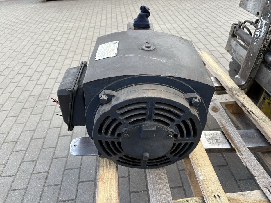 Silniki 15 KW Pompa Wtryskarka Cosmos WG 180-400