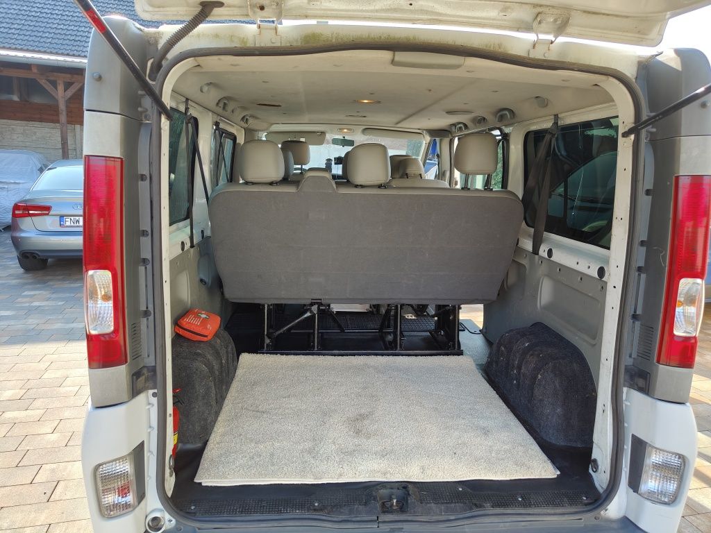 Opel Vivaro 2,0D 9-Osobowy ,,Zamiana,,