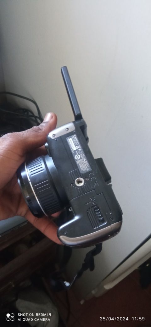Câmera marca Canon