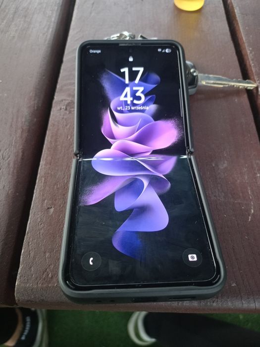 Samsung Galaxy flip 35G stan dobry