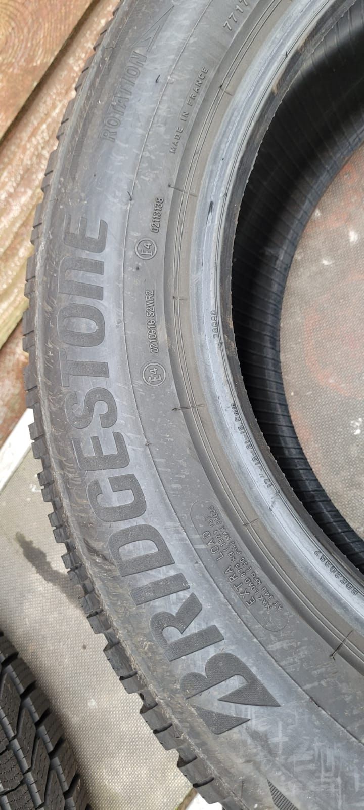 Opony zimowe 215/65r17 Bridgestone 2szt +Gratis