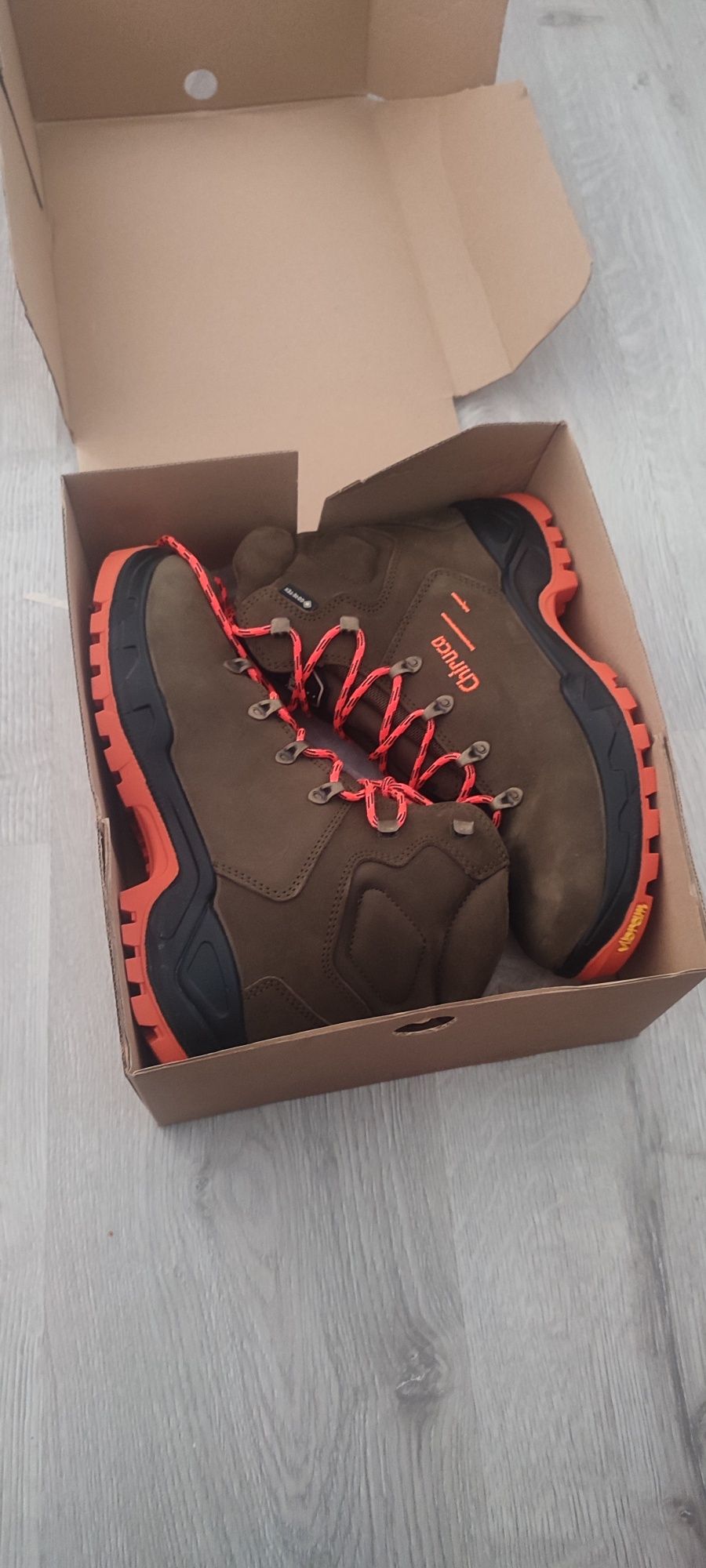 Botas Novas da Chiruca
