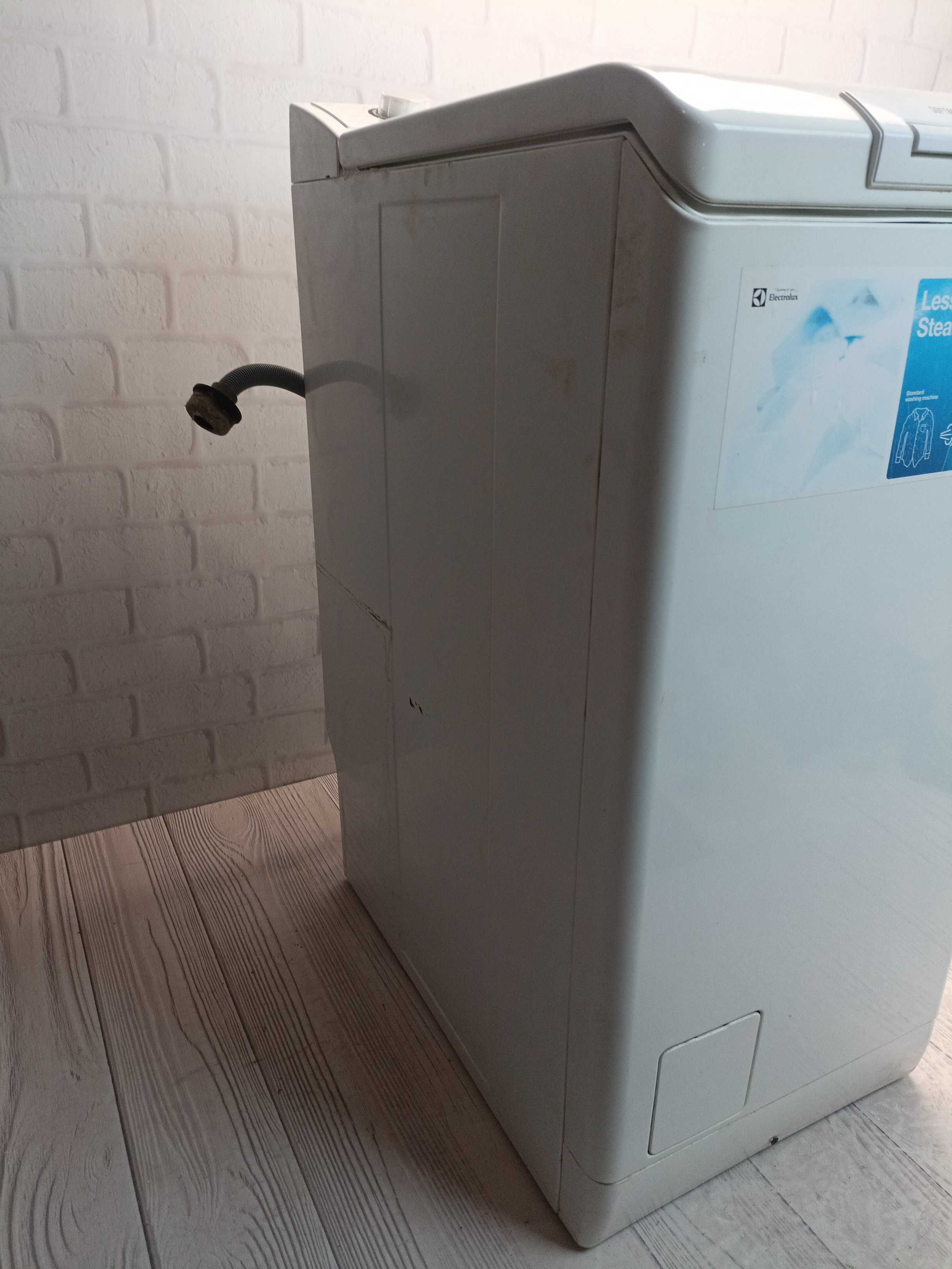 Electrolux ewt1366hdw пральна машина вертикальна, 6кг
Під ремонт