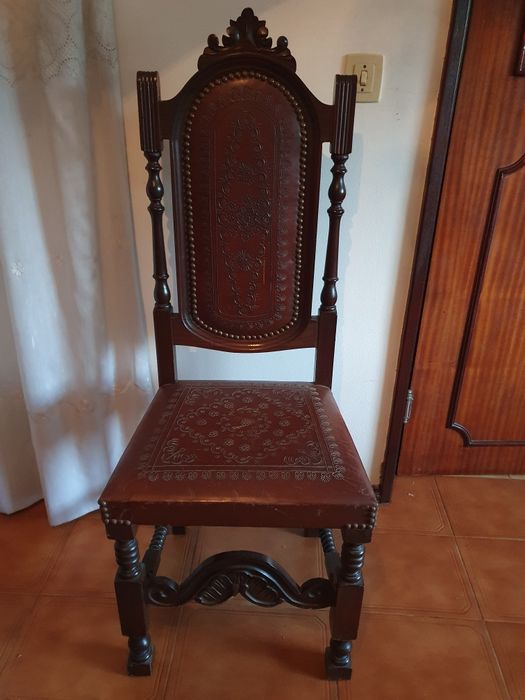 Mesa sala e 8 cadeiras