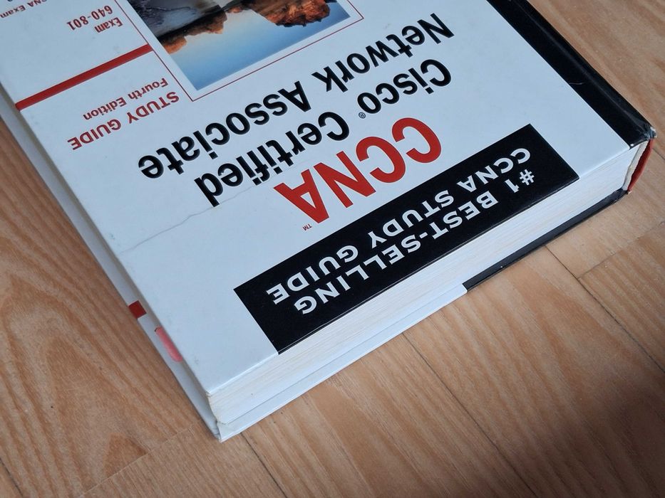 dwie książki o sieciach komputerowych - do nauki Cisco CCNA