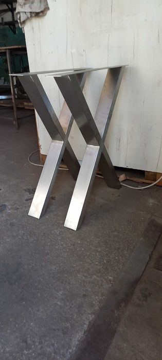 Стіл лофт каркаси у стилі loft