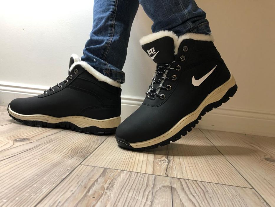 Trapery Nike meskie Nowe czarne z futerkiem buty nike zimowe