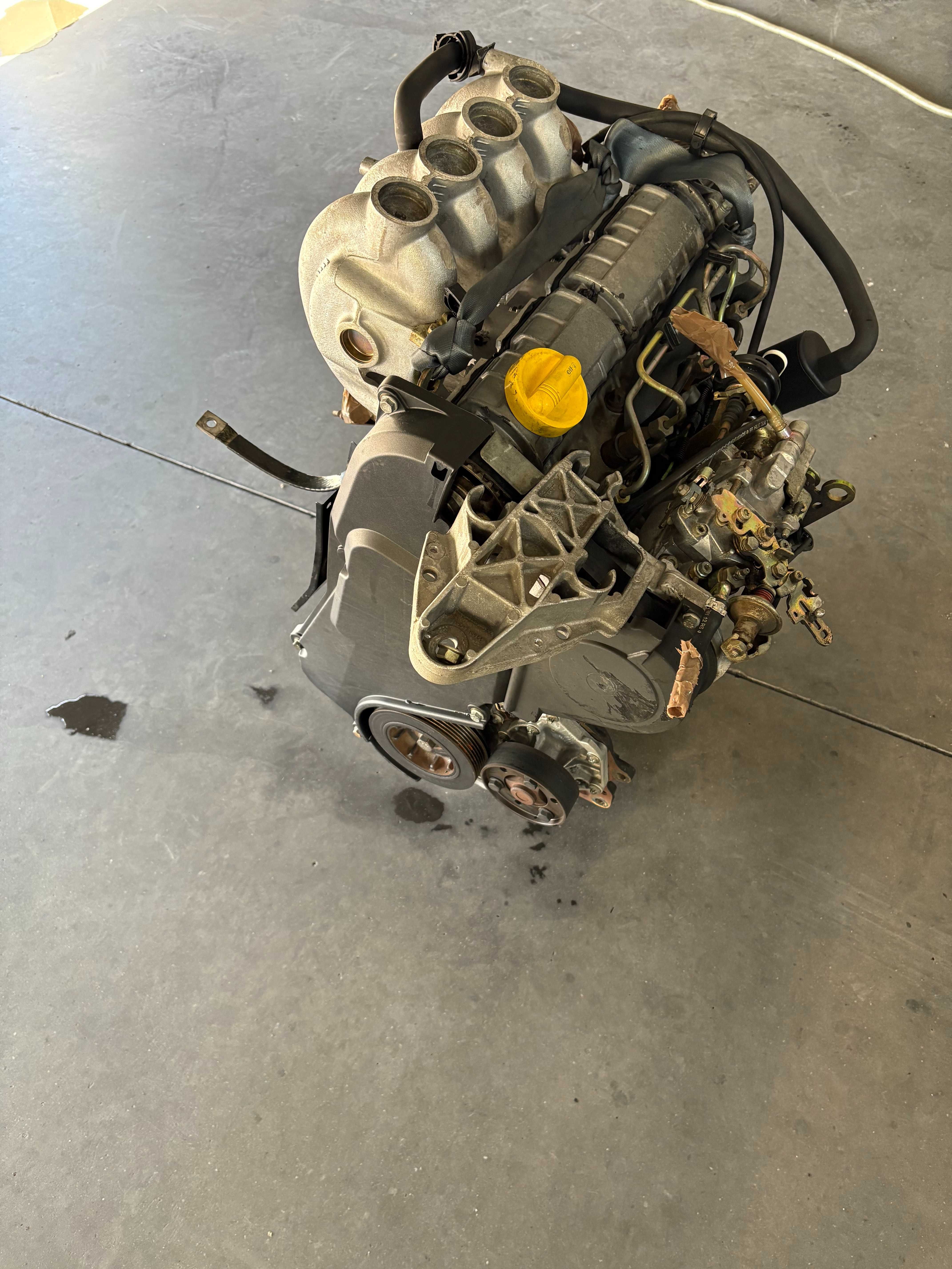 Motor Renault 1.9D Ref: F8Q 624 (Carter Alumínio)