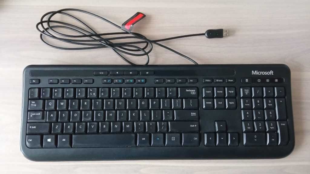 Klawiatura Microsoft Wired 600 USB (QWERTY)